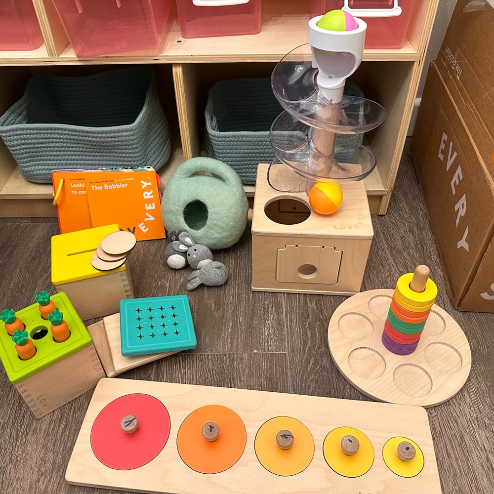 Lovevery the babbler kit